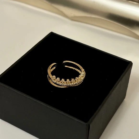 Princess Tiara 14k Plated Gold Crystal Ring - Picture 2 of 2